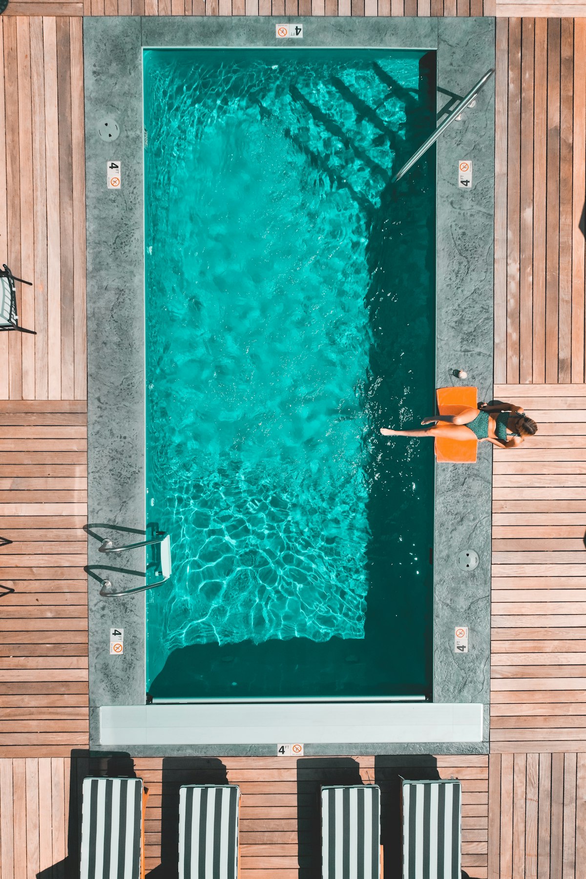 Piscine eau turquoise